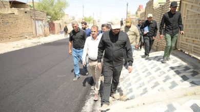 محافظ-ميسان-يتابع-ميدانياً-مشاريع-التبليط-والأرصفة-في-عدد-من-مناطق-المحافظة